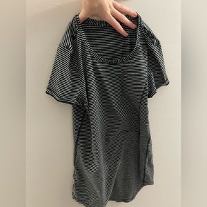 Lululemon T Shirt